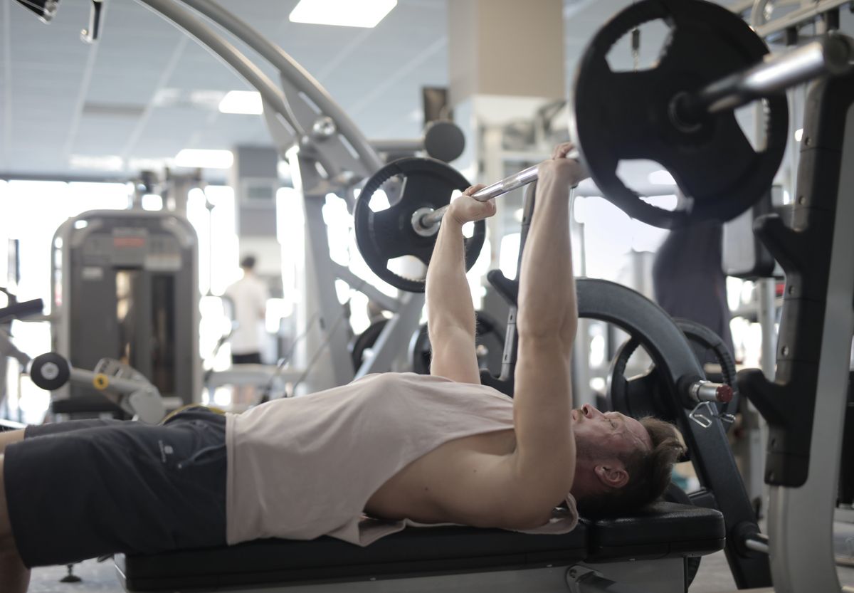 Muscler les pectoraux : exercices et programme